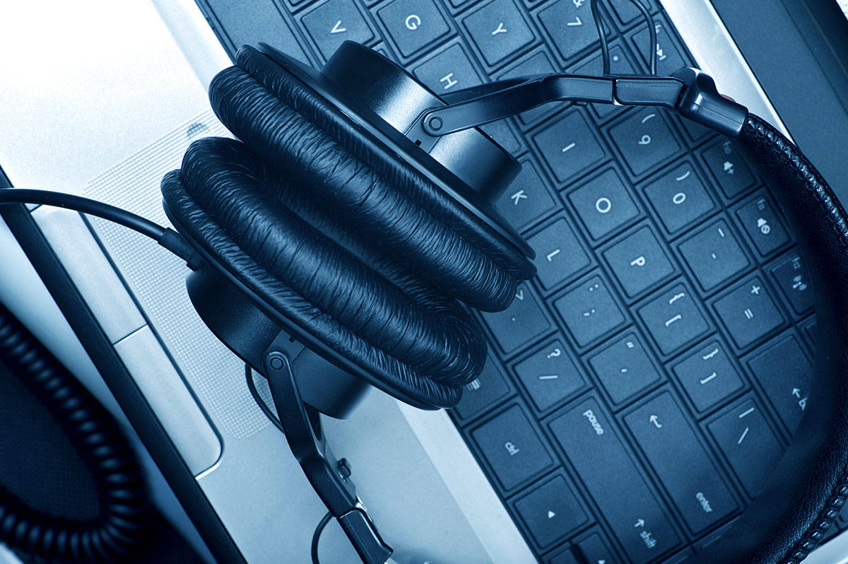 How To Choose A DJ Computer