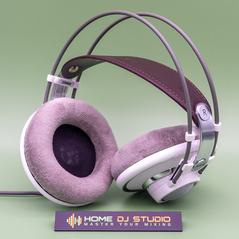 AKG K701 ear cups