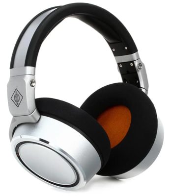 Three quarter view of the Neumann NDH 20 headphones.