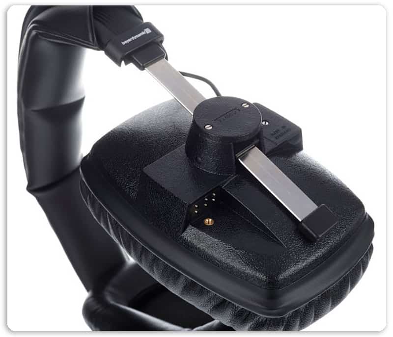 Beyerdynamic DT 150 Ear Cup Design.