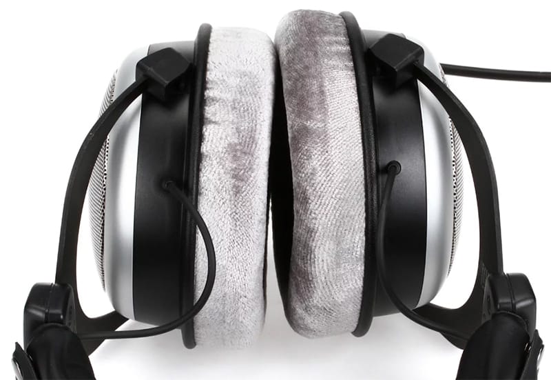 Beyerdynamic DT 880 Pro Close Up.