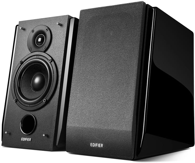 Three quarter view of the Edifier R1850DB speakers