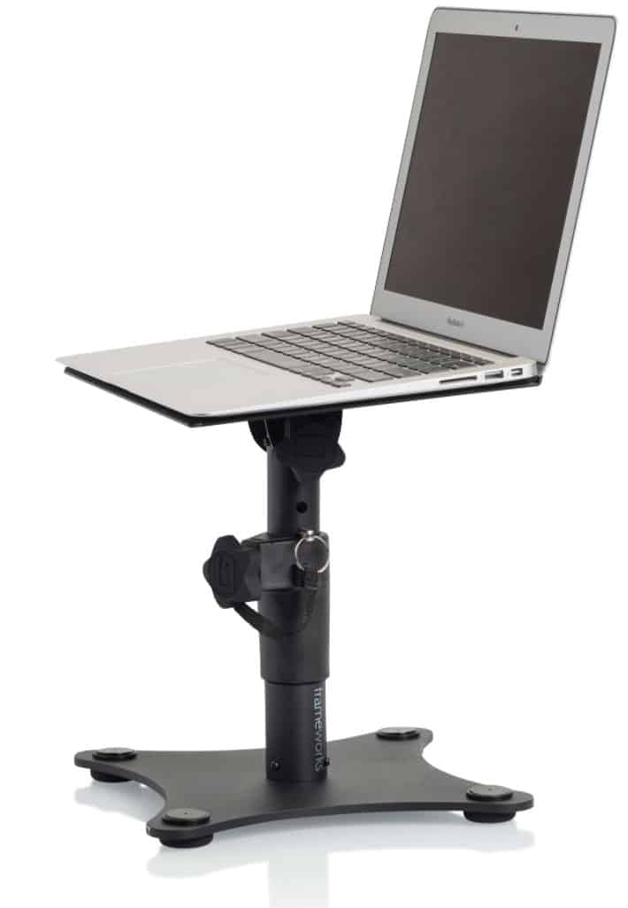 Gator Frameworks GFW-SPK-STMN-DSK With Laptop