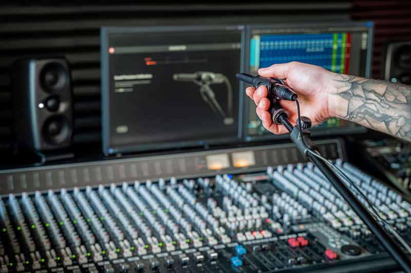 IK Multimedia iLoud MTM MKII ARC Microphone.