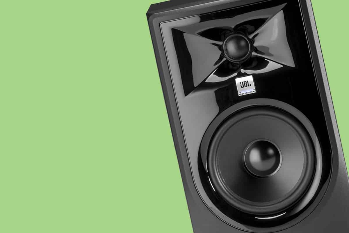 JBL 305P MkII Review – Affordable and Punchy