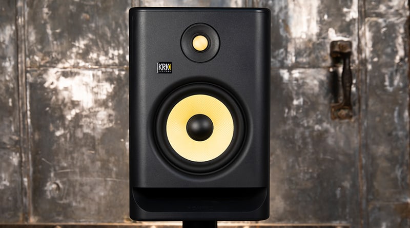 Hero shot of the KRK Rokit 7 G4.