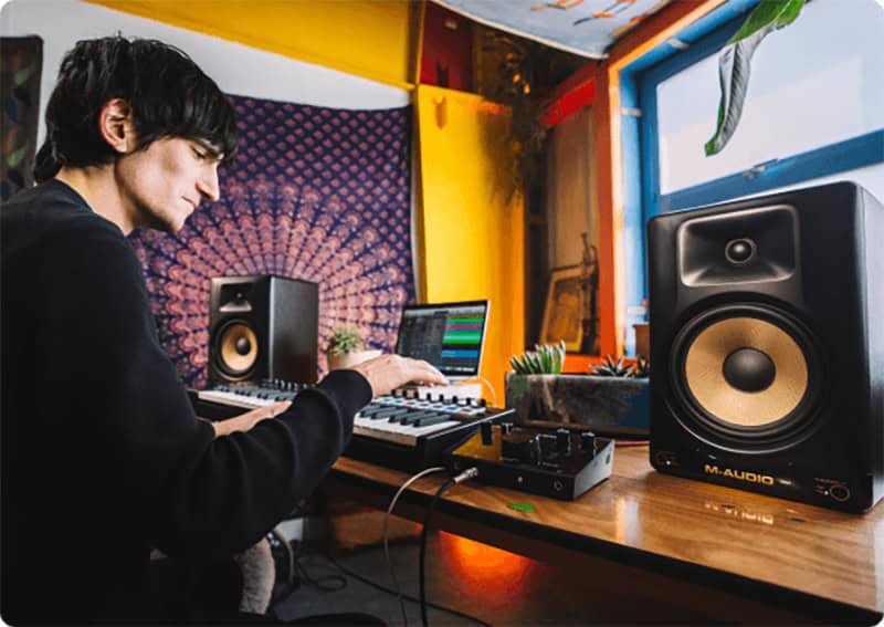 M-Audio Forty Eighty Studio.