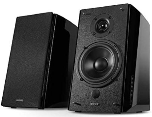 Three quarter view of the Edifier R2000DB speakers