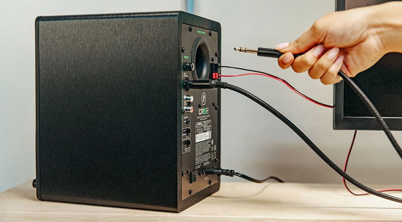 Mackie CR8BT Inputs.