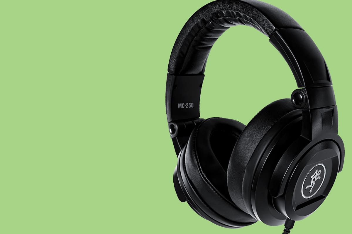 Mackie MC-250 Review