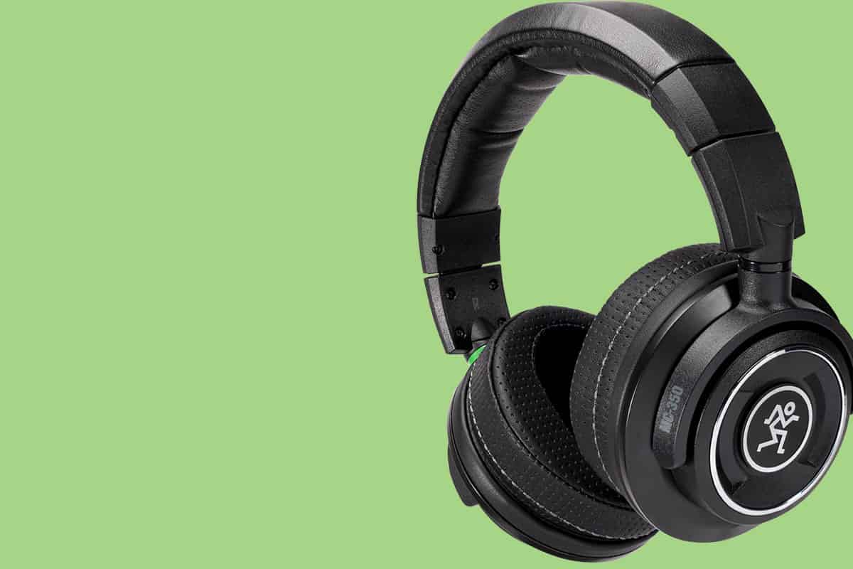 Mackie MC-350 Review – Awesome For DJing And Studio Work