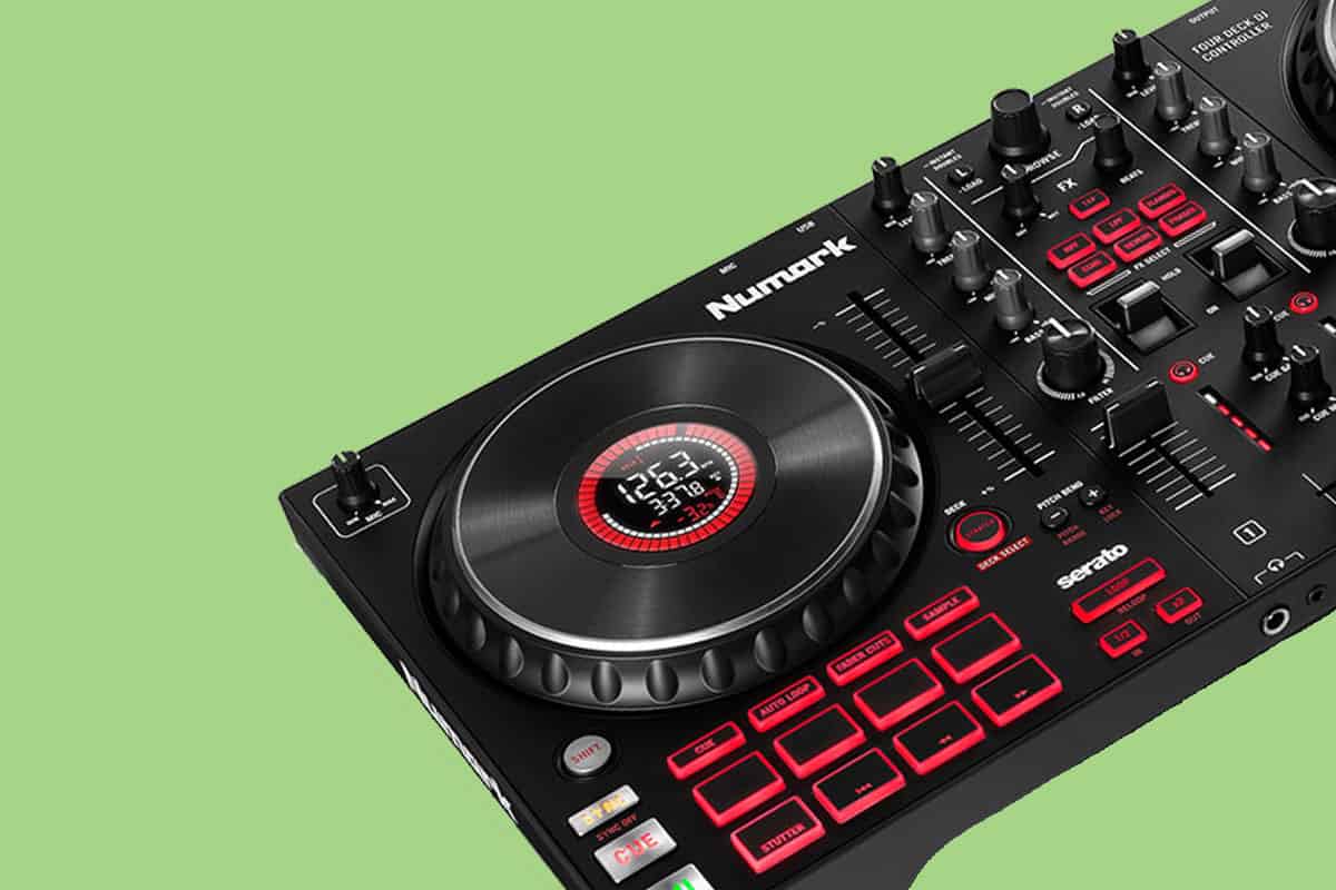 Numark Mixtrack Platinum FX Review – Bargain Choice With Screen