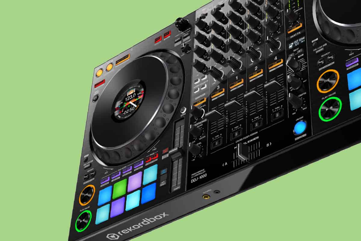 Pioneer DDJ 1000 Review – An Exceptional Rekordbox Controller