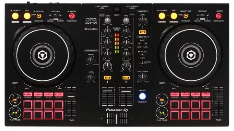 Top view of the Pioneer DDJ 400