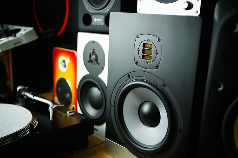 Phot of different sized studio monitors