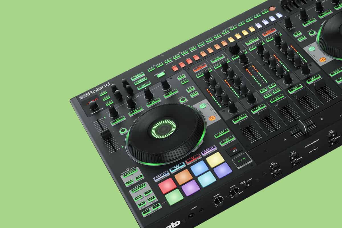 Roland DJ 808 Review – Perfect Gear For DJs And Producers