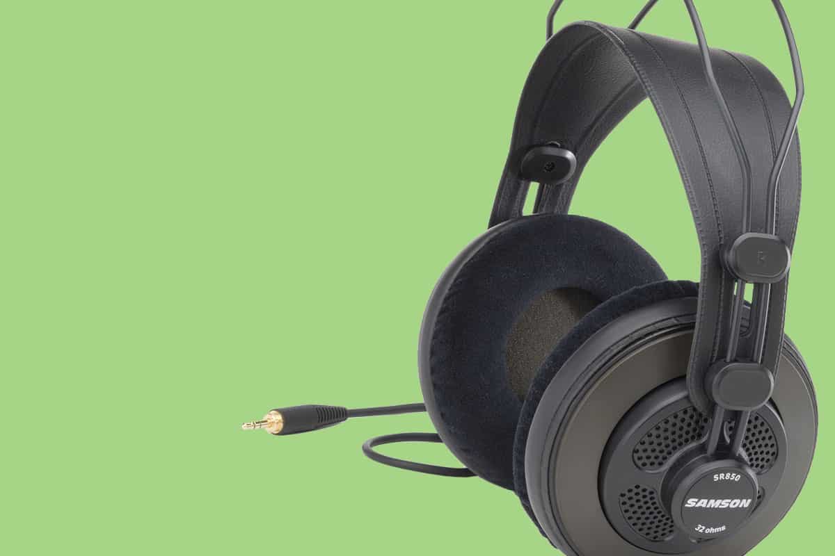 Samson SR850 Review – Fantastic Sound At A Budget Price