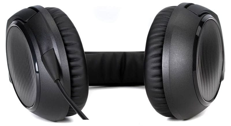 Bottom view of the Sennheiser HD 200 Pro headphones.