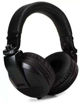 Three quarter view of the Pioneer HDJ-X5BT headphones.