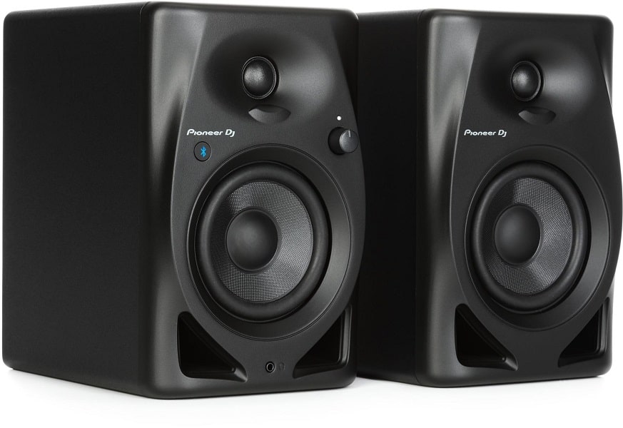 Front view of the Pioneer DM-40D-BT