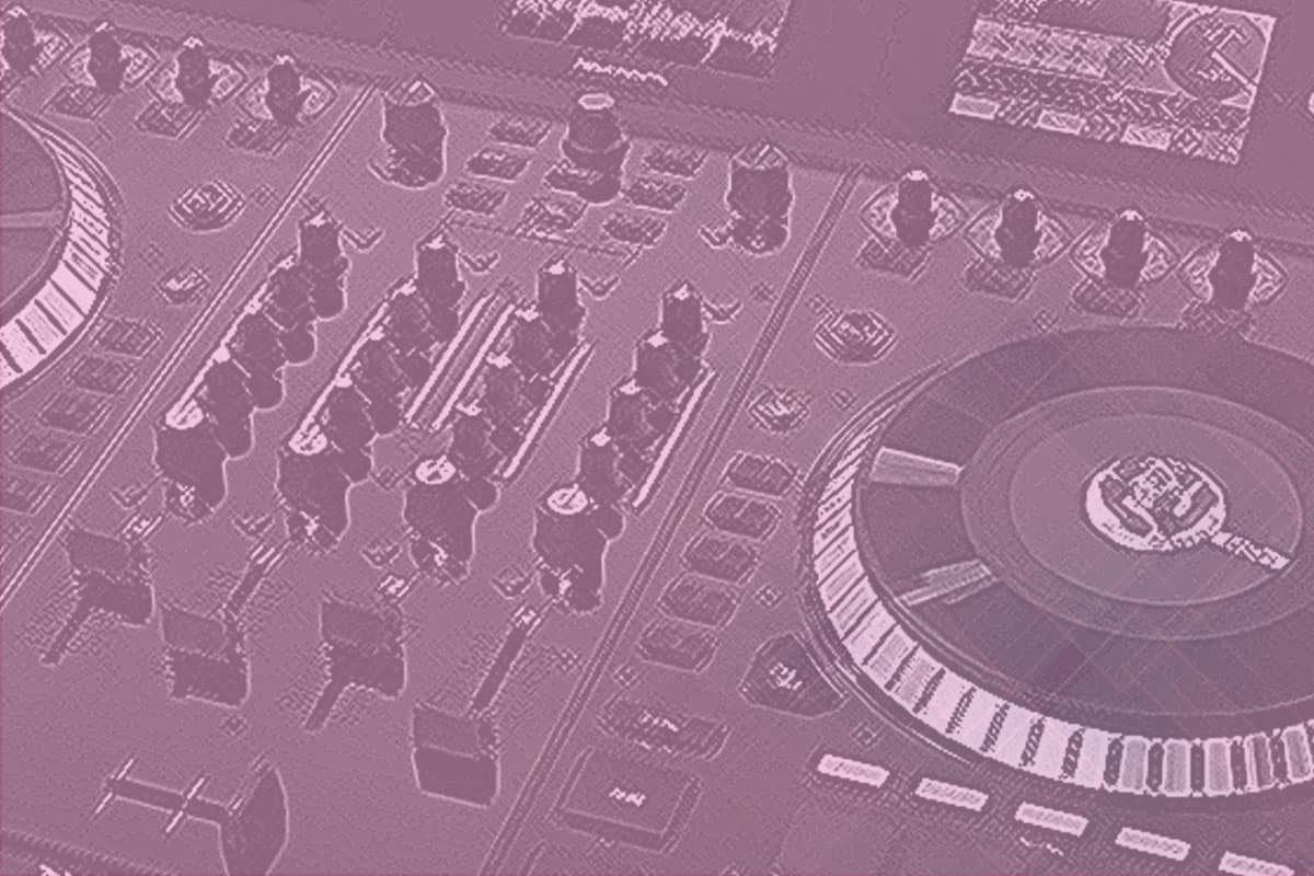 Best DJ Controllers For Scratching In 2026