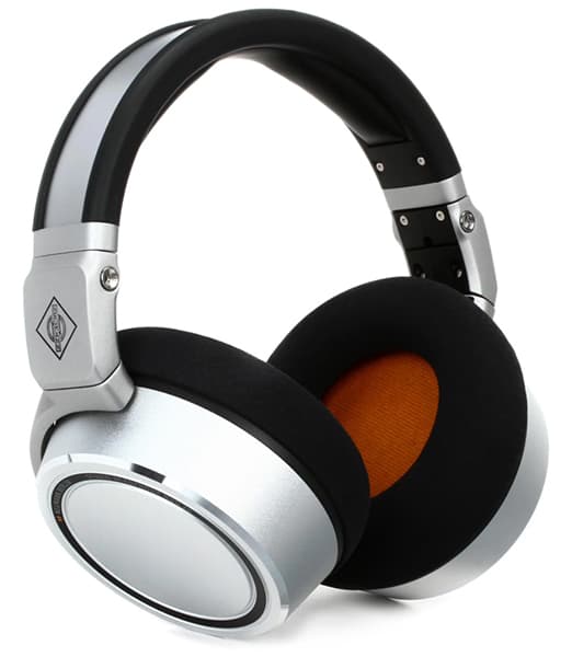 Three quarter view of the Neumann NDH 20 headphones.
