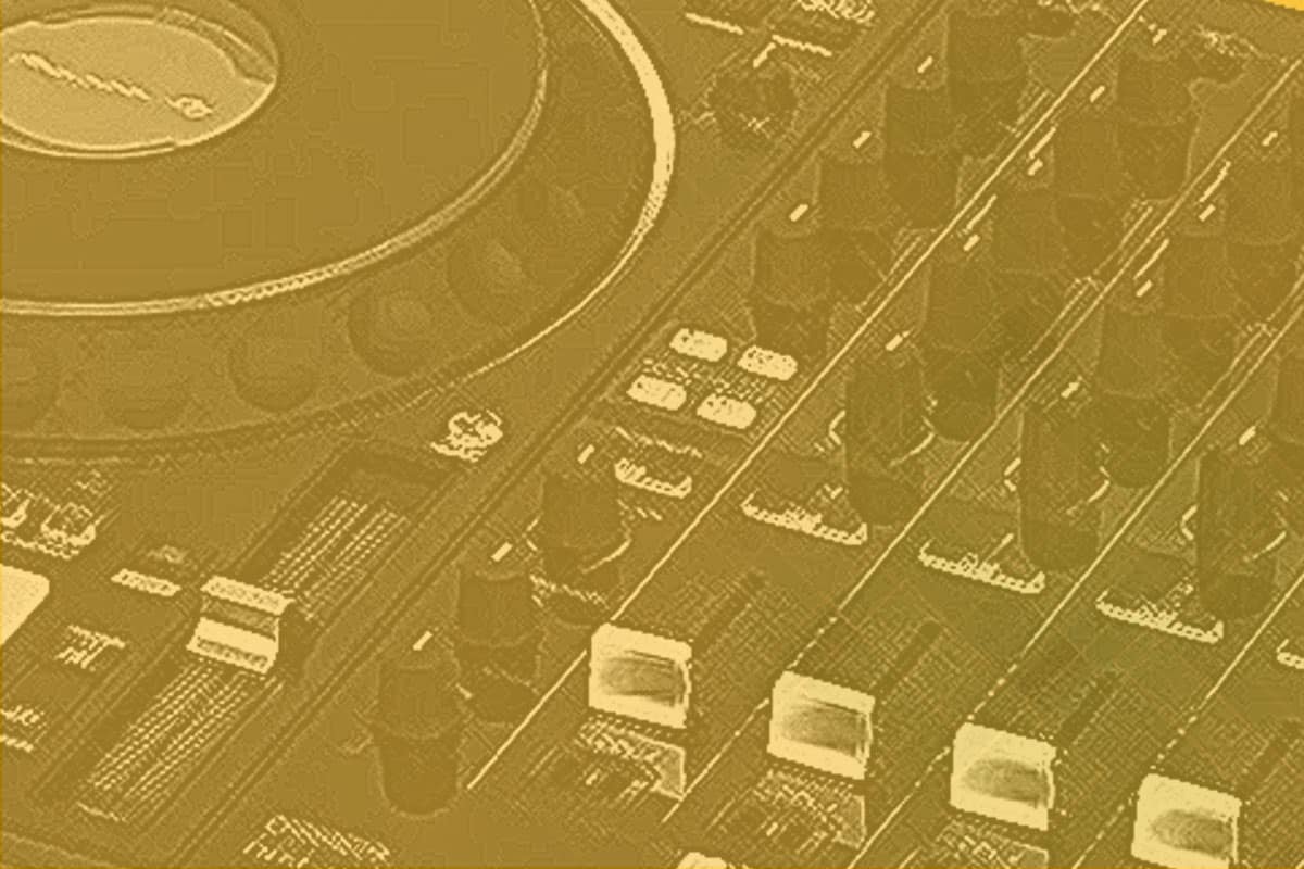 Best Serato DJ Controllers In 2026